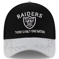 Casquette New Era 39THIRTY Flex noire/argentée pour homme, Las Vegas Raiders, draft NFL 2025
