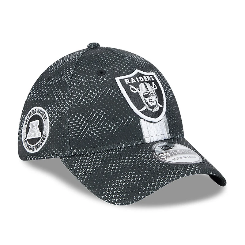 Men's New Era Black Las Vegas Raiders 2024 Sideline 39THIRTY Flex Hat