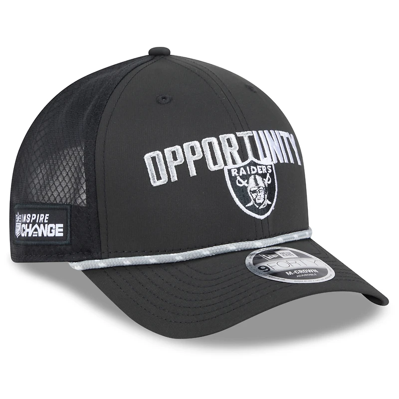 Casquette ajustable New Era noire pour homme Las Vegas Raiders 2025 Inspire Change 9FORTY M-Crown