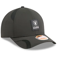 Men's New Era Black Las Vegas Raiders 2025 Sideline M-Crown 9FORTY Adjustable Hat