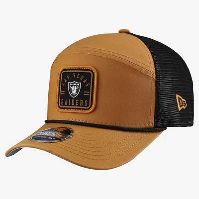 Casquette trucker ajustable New Era marron/noir Las Vegas Raiders pour homme, modèle 9SEVENTY, à panneaux séparés.
