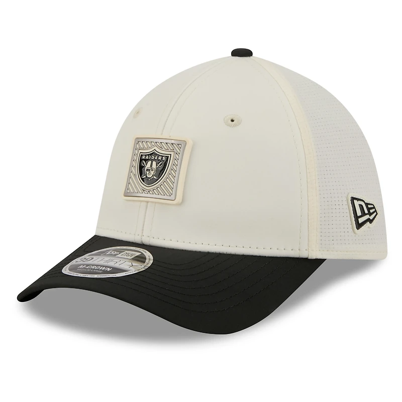 Men's New Era Cream/Black Las Vegas Raiders 2026 NFL Training Camp 39THIRTY M-Crown Flex Hat