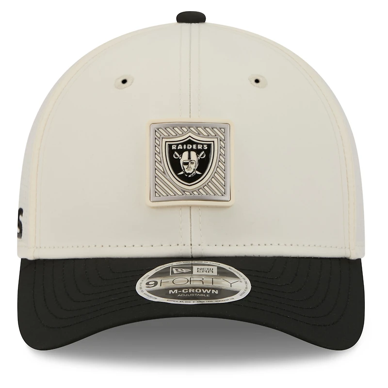 Casquette ajustable New Era crème/noire Las Vegas Raiders 2026 NFL Training Camp 9FORTY pour homme