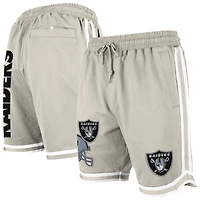 Short beige clair à patchs multiples Stone des Las Vegas Raiders de New Era pour homme