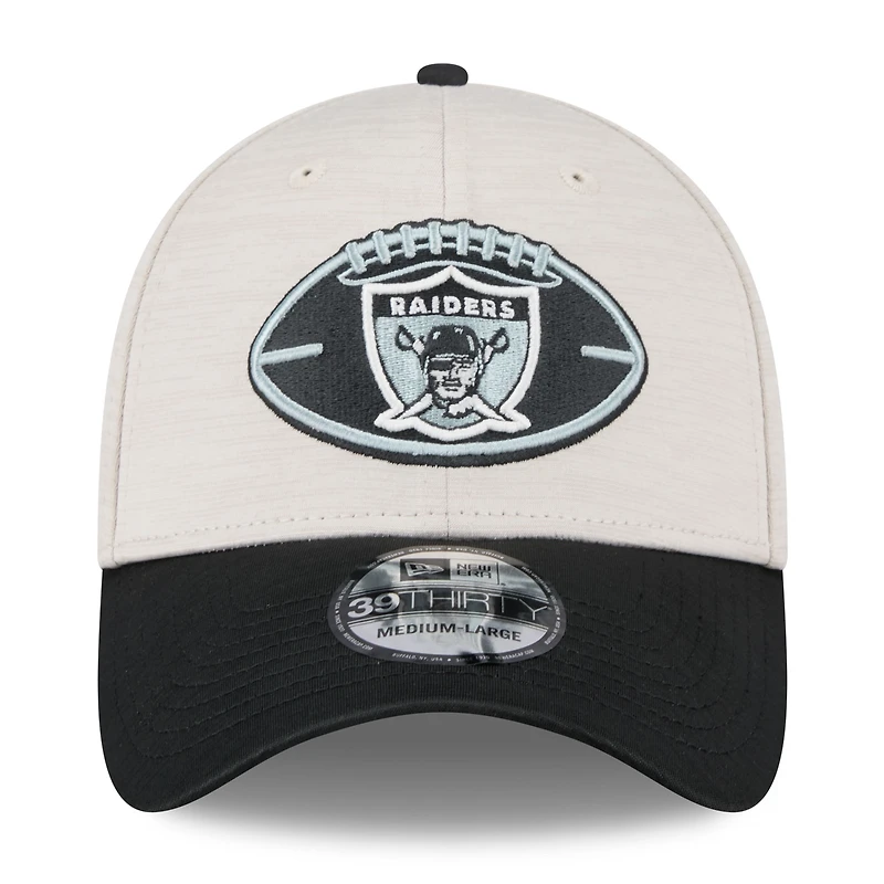 Men's New Era Stone/Black Las Vegas Raiders 2024 Sideline Historic 39THIRTY Flex Hat