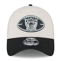 Men's New Era Stone/Black Las Vegas Raiders 2024 Sideline Historic 39THIRTY Flex Hat