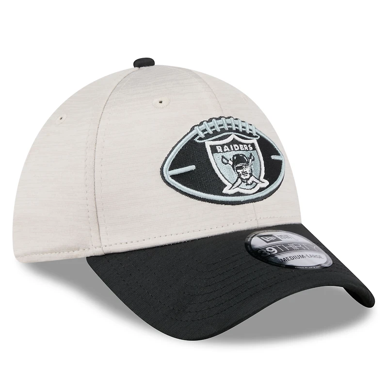 Men's New Era Stone/Black Las Vegas Raiders 2024 Sideline Historic 39THIRTY Flex Hat