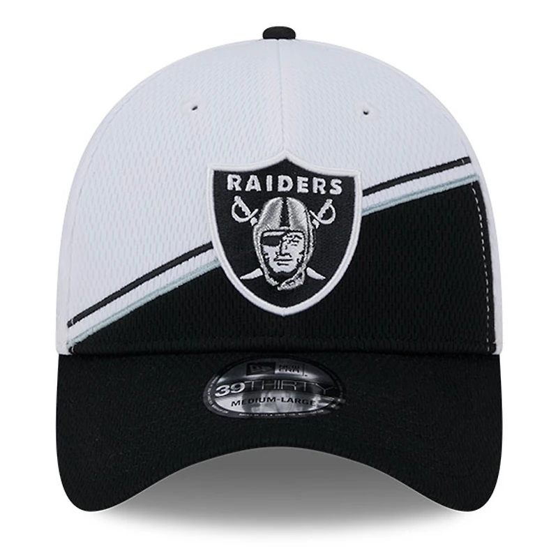 Men's New Era  White/Black Las Vegas Raiders 2023 Sideline 39THIRTY Flex Hat