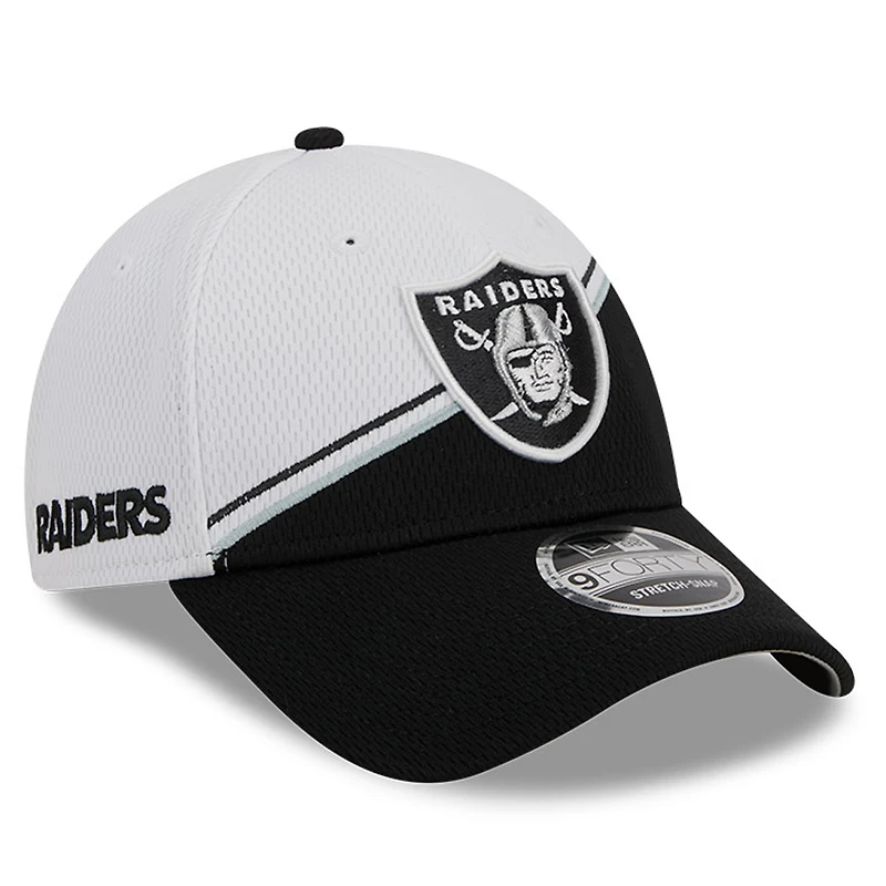 Men's New Era  White/Black Las Vegas Raiders 2023 Sideline 9FORTY Adjustable Hat