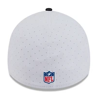 Casquette New Era 39THIRTY Flex blanche/noire pour homme, édition 2025 des Las Vegas Raiders, camp d'entraînement NFL