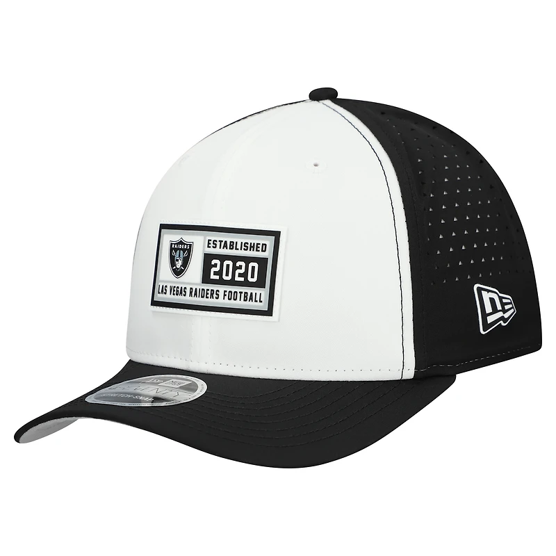 Casquette ajustable 9SEVENTY blanche/noire New Era pour homme, Las Vegas Raiders, avec patch Established