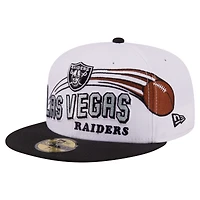 Casquette ajustée New Era 59FIFTY pour homme, blanche et noire, Las Vegas Raiders, style rétro.