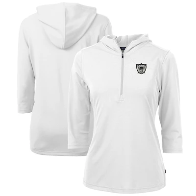 Sweat à capuche blanc manches 3/4 et demi-zip pour femme Cutter & Buck, logo rétro des Las Vegas Raiders, en piqué écologique Virtue