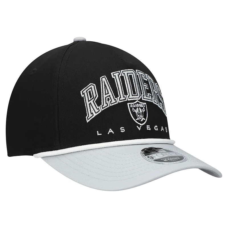 Casquette ajustable New Era Arch COOLERA 9FORTY A-Frame noire/argentée pour jeune des Las Vegas Raiders