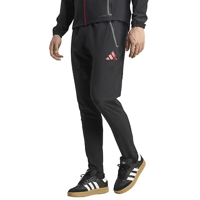 Pantalon de voyage adidas Tiro Vis Tech Liverpool 2025/26 noir pour homme