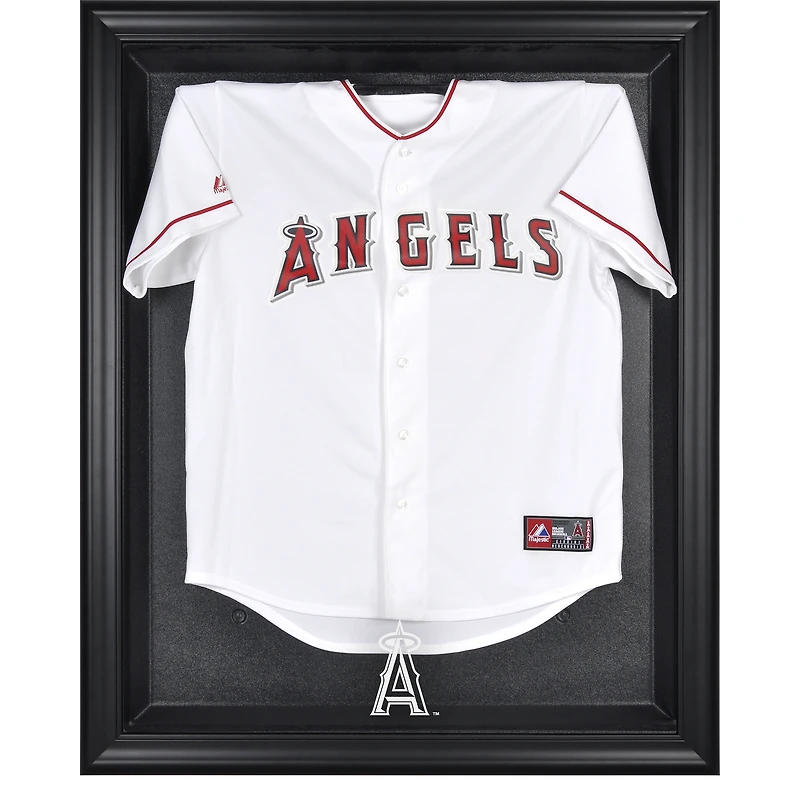 Vitrine de présentation du maillot avec logo encadré noir des Los Angeles Angels