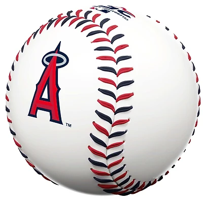 Les Los Angeles Angels Rawlings célèbrent le 250e anniversaire du baseball à double couture aux États-Unis.