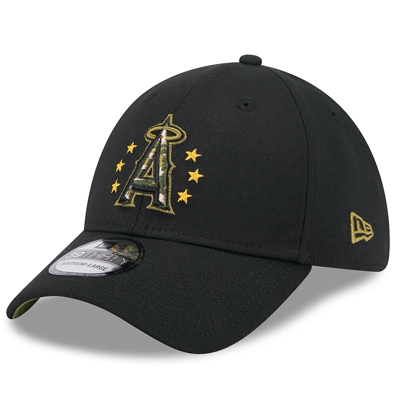 Men's New Era  Black Los Angeles Angels 2024 Armed Forces Day 39THIRTY Flex Hat