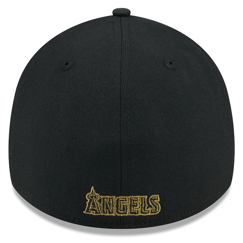 Men's New Era  Black Los Angeles Angels 2024 Armed Forces Day 39THIRTY Flex Hat