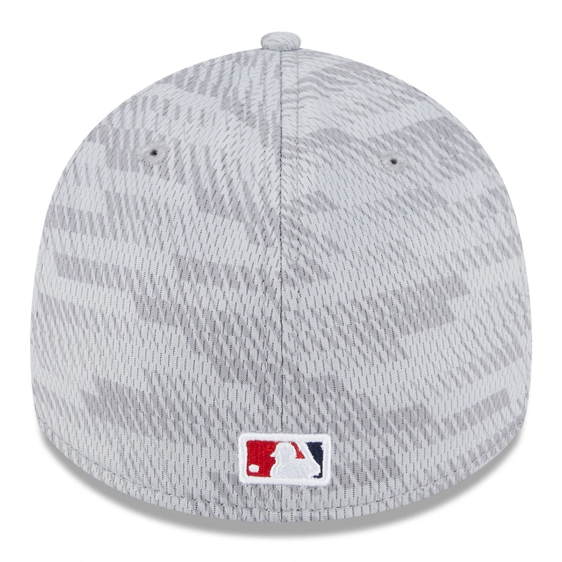 Men's New Era Gray Los Angeles Angels 2025 MLB Clubhouse 39THIRTY Flex Hat