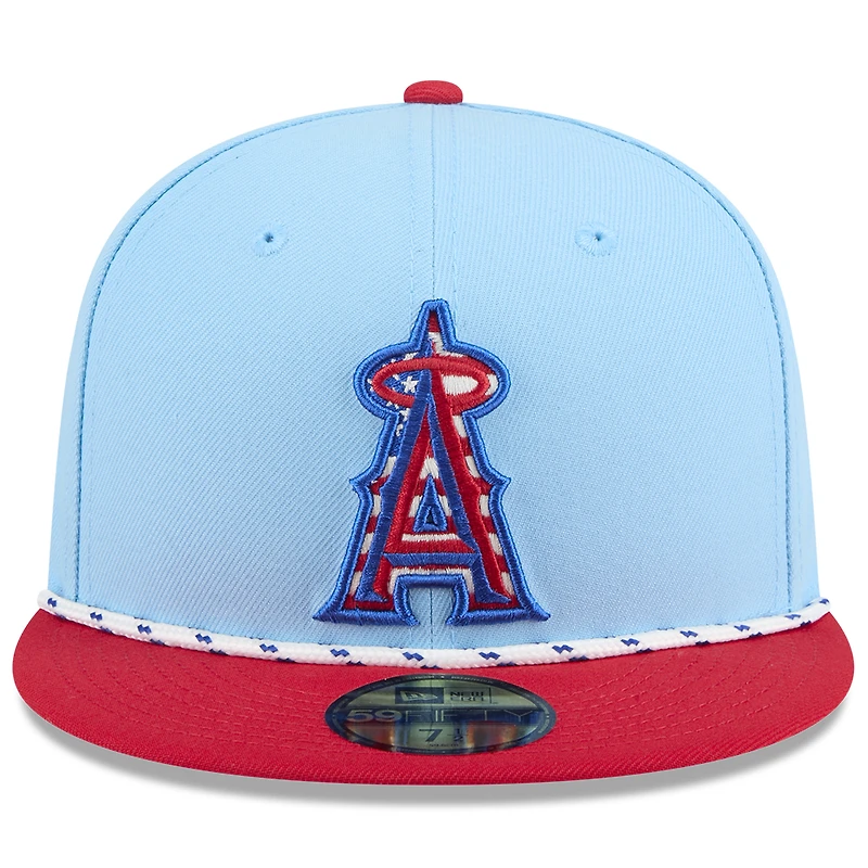 Casquette ajustée New Era 59FIFTY bleu clair/rouge pour homme des Los Angeles Angels 2025, 4 juillet