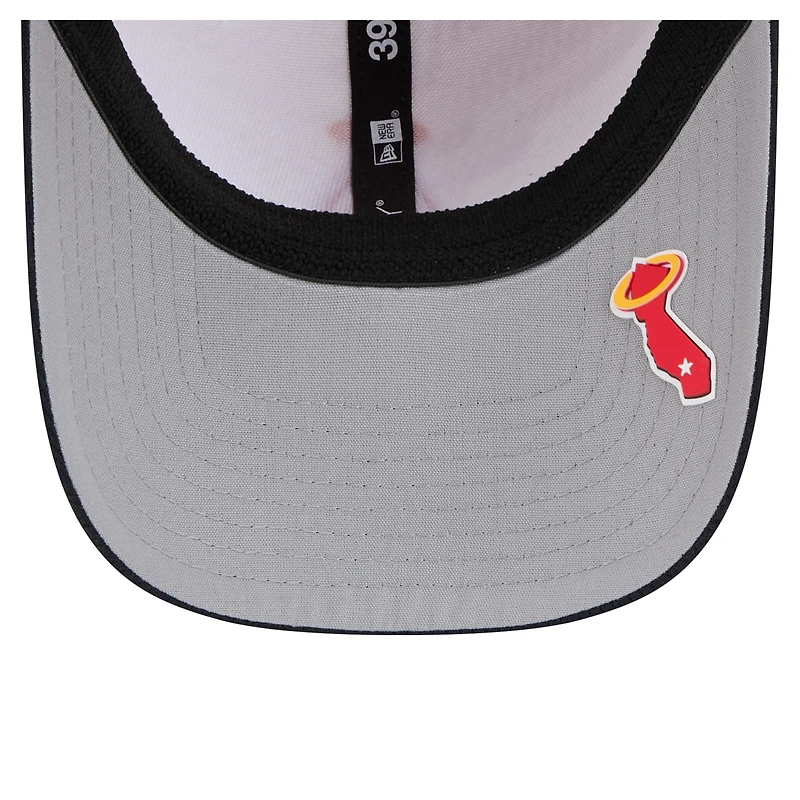 Men's New Era Red/Navy Los Angeles Angels 2025 MLB Clubhouse 39THIRTY Flex Hat