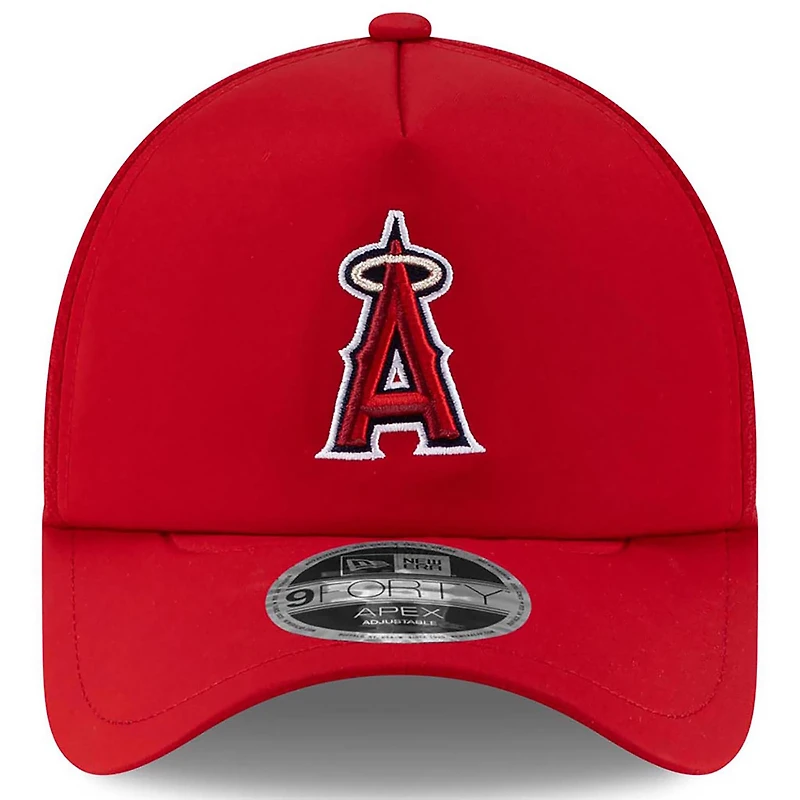 Men's New Era Red Los Angeles Angels 2026 Batting Practice Apex 9FORTY Adjustable Trucker Hat