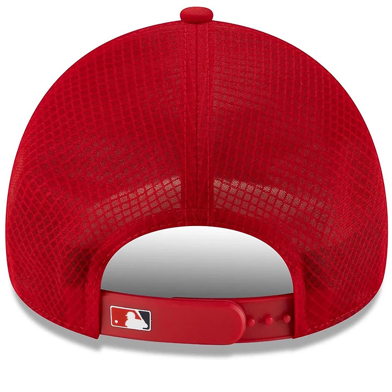 Men's New Era Red Los Angeles Angels 2026 Batting Practice Apex 9FORTY Adjustable Trucker Hat
