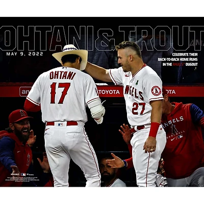 Photographie non signée de célébration des home runs consécutifs Shohei Ohtani et Mike Trout Los Angeles Angels