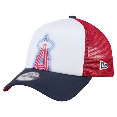 Casquette ajustable New Era blanche/bleu marine Los Angeles Angels peinte en A 9FORTY Trucker pour tout-petit