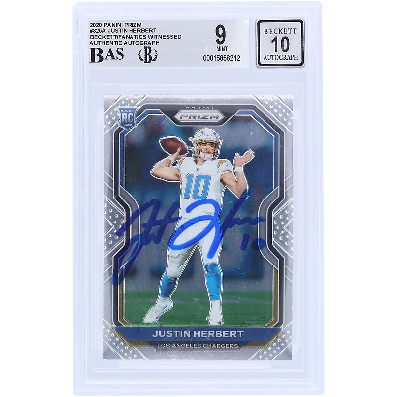 Justin Herbert Los Angeles Chargers Autographed 2020 Panini Prizm #325 Beckett Fanatics Witnessed Authenticated / Rookie Card