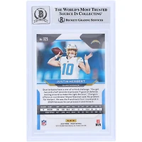 Justin Herbert Los Angeles Chargers Carte de recrue Panini Prizm #325 2020 autographiée Beckett Fanatics a été témoin d'une authentification 9/10