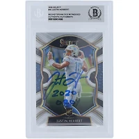 Justin Herbert Los Angeles Chargers a autographié la carte de recrue authentifiée Panini Select #44 2020 de Beckett Fanatics avec l'inscription « 2020 OROY »