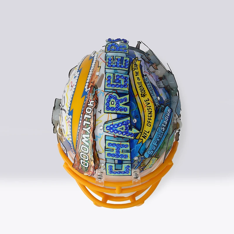 Casque miniature Riddell Speed autographié par Justin Herbert (Los Angeles Chargers) - Illustration de Charles Fazzino - NF70444313
