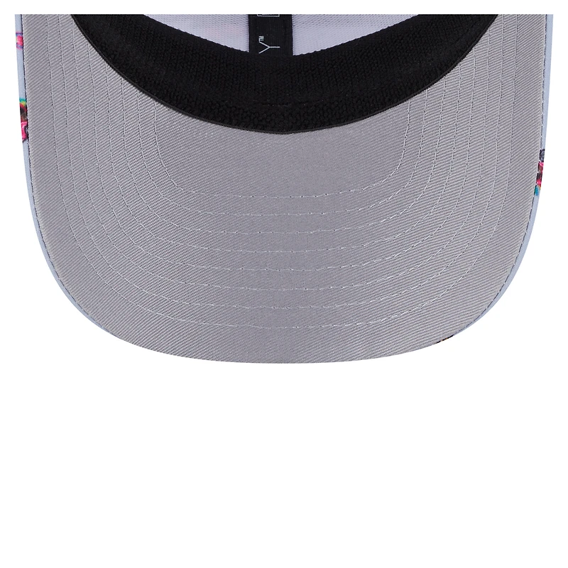 Casquette ajustable 9SEVENTY gris Los Angeles Chargers Adventure Surfboard de New Era pour homme