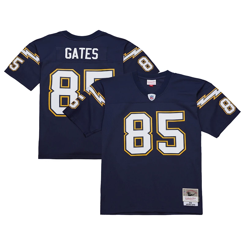 Maillot réplique bleu marine Antonio Gates de Mitchell & Ness pour homme des Los Angeles Chargers 2006 Legacy
