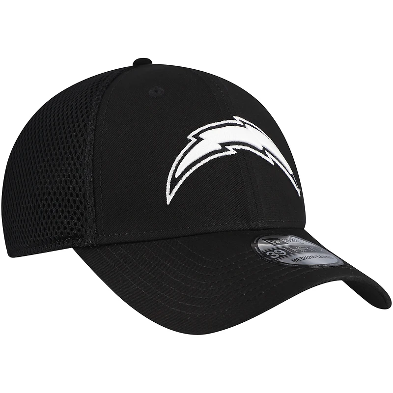 Casquette New Era noire Los Angeles Chargers Main Neo 39THIRTY Flex pour homme