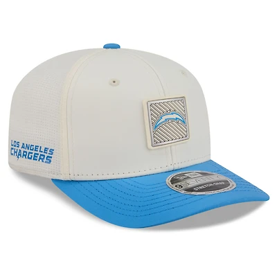 Casquette ajustable New Era crème/bleu poudré Los Angeles Chargers, camp d'entraînement NFL 2026, modèle 9SEVENTY.
