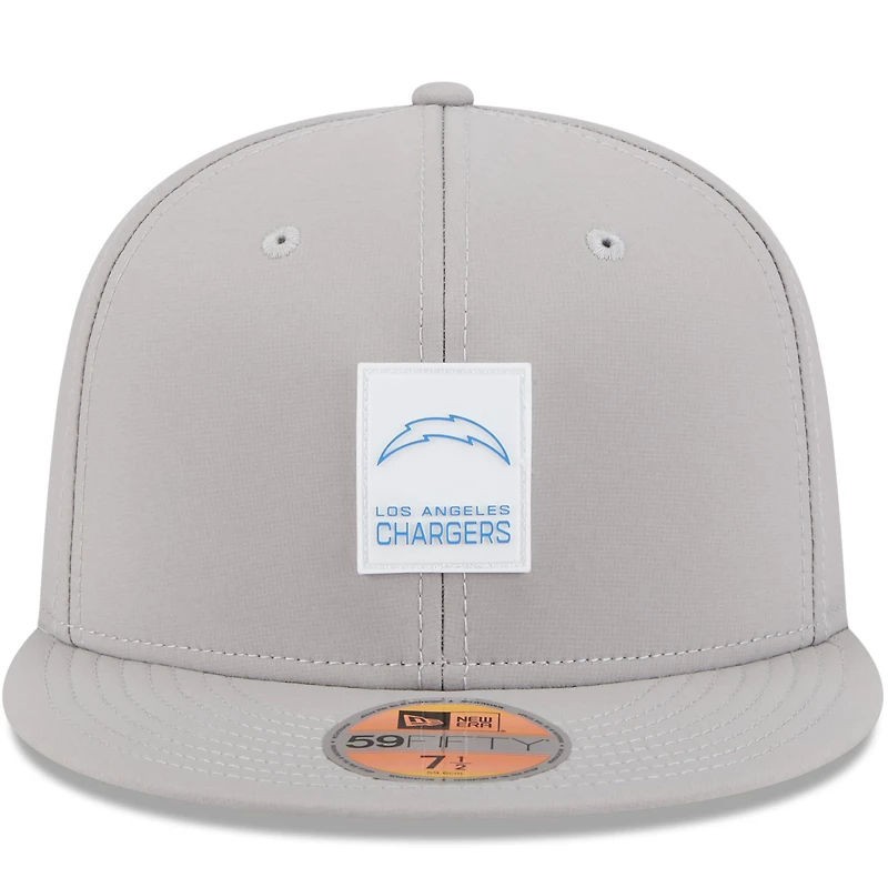 Casquette ajustée 59FIFTY Sideline 2025 grise New Era pour homme des Los Angeles Chargers