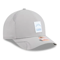 Casquette ajustable 9FORTY Sideline 2025 grise New Era pour homme des Los Angeles Chargers