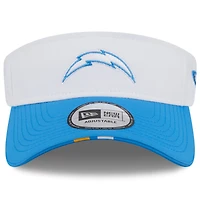 Casquette New Era blanche/bleu poudre pour homme, visière ajustable du camp d'entraînement NFL 2025 des Chargers de Los Angeles