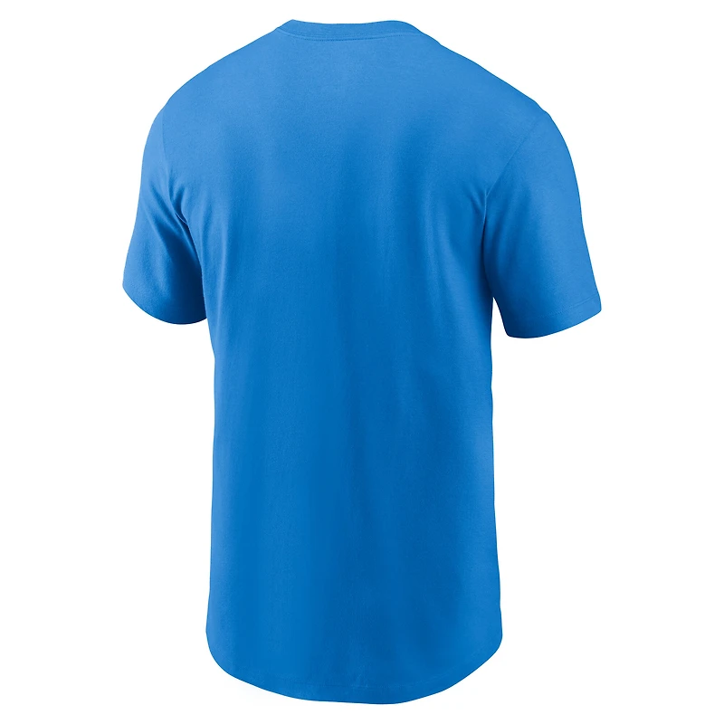 T-shirt Nike Dri-FIT bleu poudre pour homme, Los Angeles Chargers, en tenue de match.