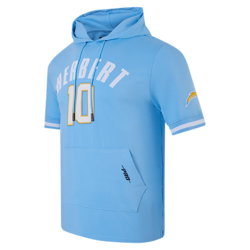 T-shirt à capuche Pro Standard Justin Herbert pour hommes, bleu poudre, nom et numéro du joueur des Chargers de Los Angeles