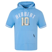 T-shirt à capuche Pro Standard Justin Herbert pour hommes, bleu poudre, nom et numéro du joueur des Chargers de Los Angeles