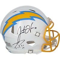 Casque Riddell Speed ​​authentique autographié par Philip Rivers et Justin Herbert des Los Angeles Chargers