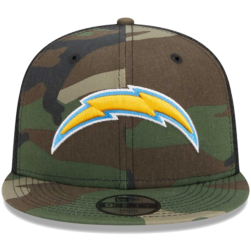 Youth New Era Camo Los Angeles Chargers  Main Trucker 9FIFTY Snapback Hat