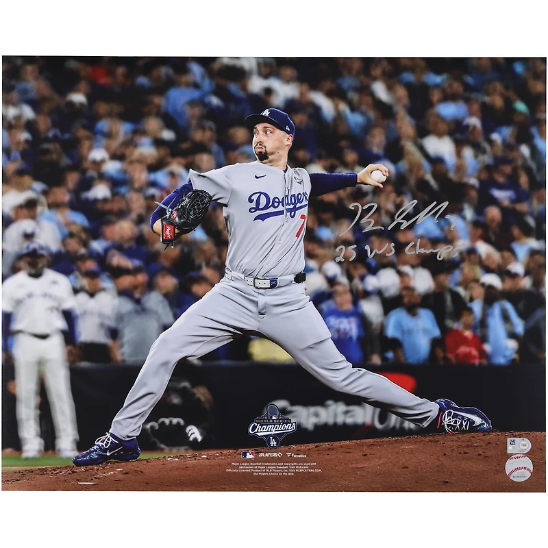 Photo 16" x 20" autographiée de Blake Snell, des Dodgers de Los Angeles, champions des Séries mondiales 2025, avec inscription « Champions des Séries mondiales 2025 ».