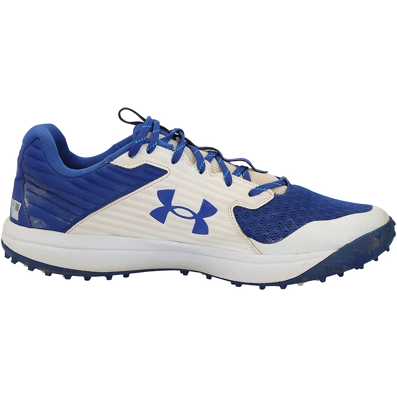 Chaussures Under Armour royales et blanches portées par Freddie Freeman, des Dodgers de Los Angeles, lors de la saison 2025 de la MLB - NF70453653-54