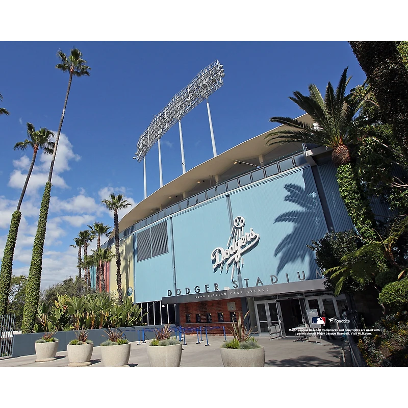 Photo non signée des Dodgers de Los Angeles prise à l'extérieur du Dodger Stadium