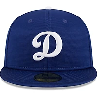Casquette ajustée 59FIFTY pour hommes des Royal Los Angeles Dodgers 2024 d'entraînement au bâton sur le terrain New Era